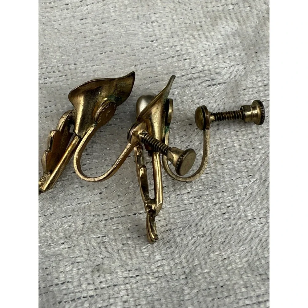 Vintage White Co.  Gold Filled Earrings‎ Faux Pearl